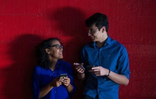 Jovens desenvolvem aplicativo para ajudar endividados